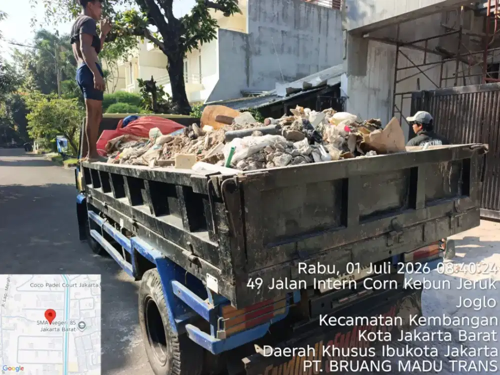 Jasa pembersihan puing proyek