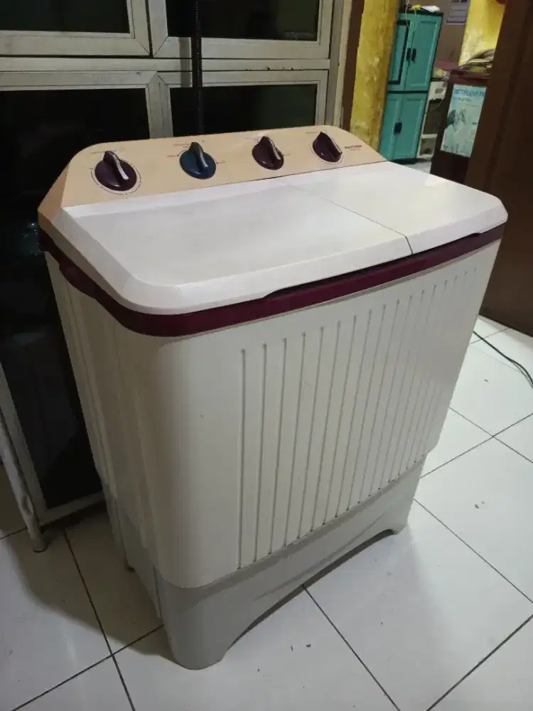 Mesin cuci merk Politron 8kg normal siap pakai