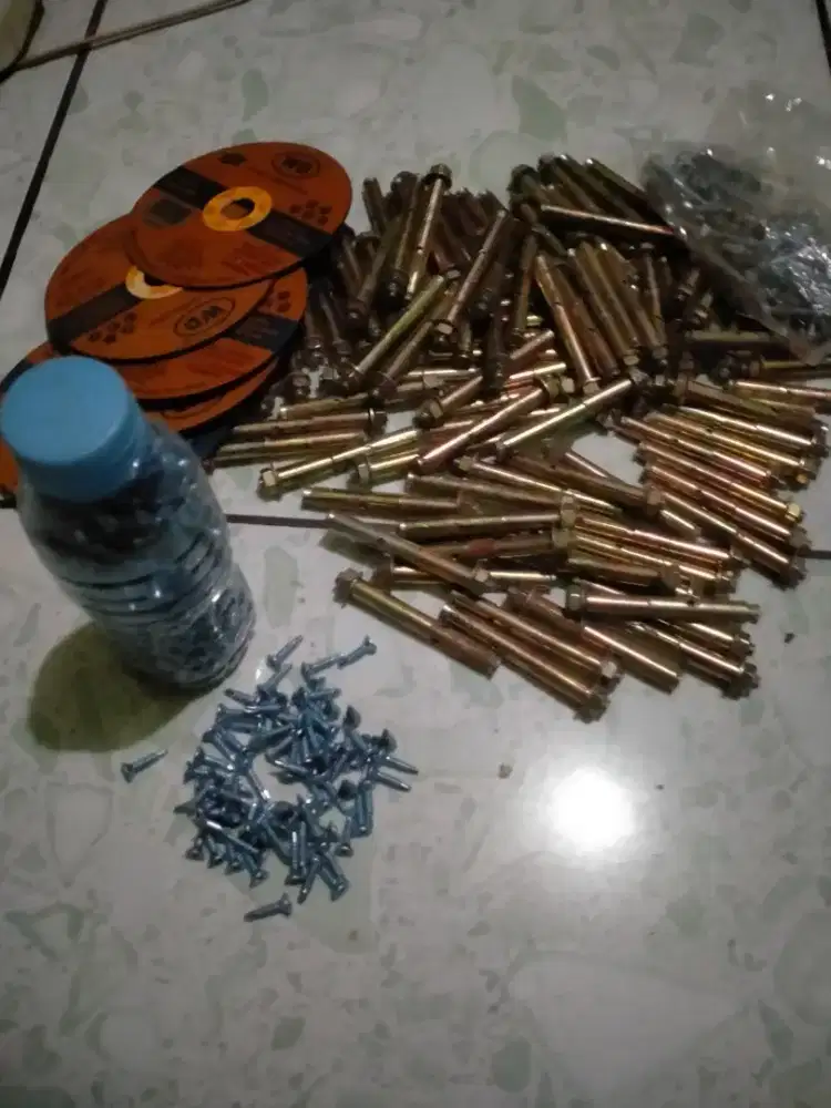Dinabol,mata grinda potong & screw
