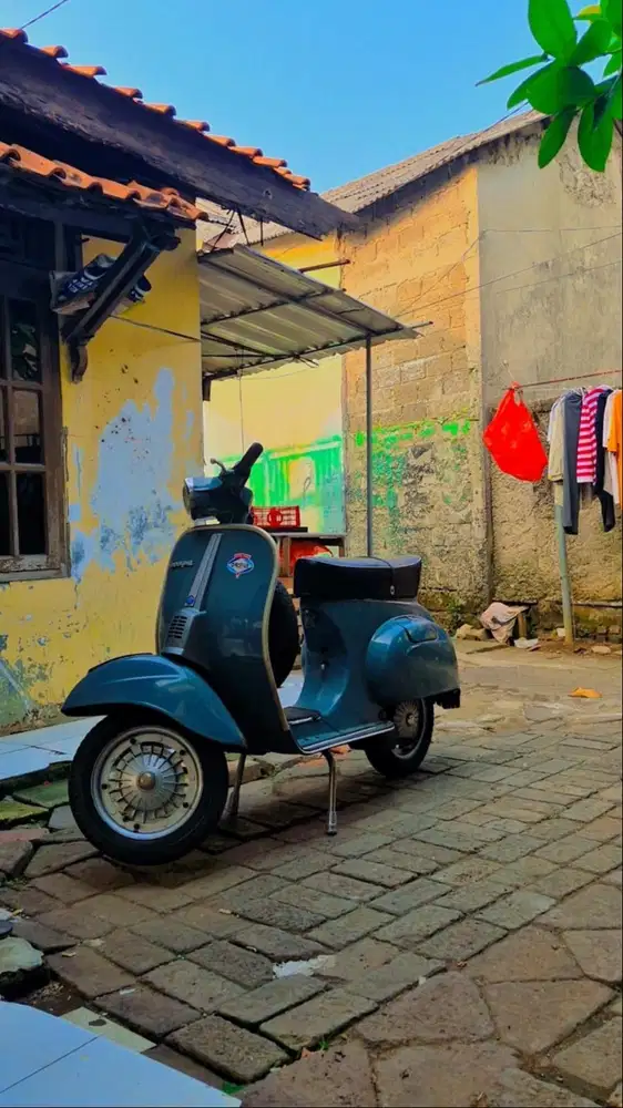 Vespa PTS 100 tahun 1979