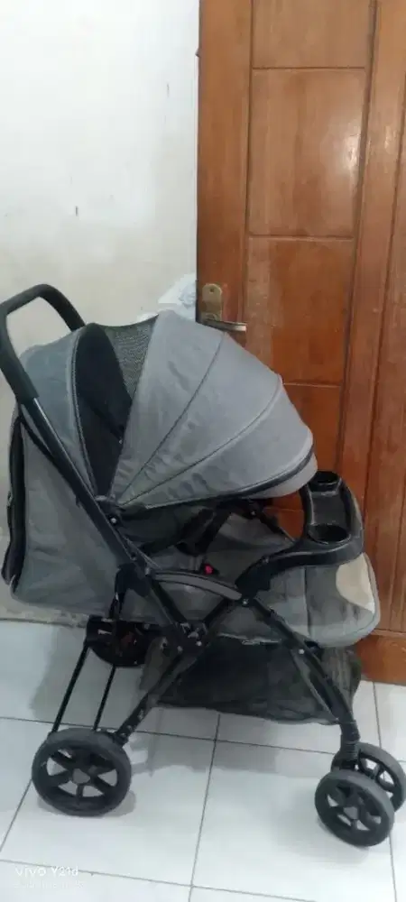 dijual stroller bayi piko stream 387. nego