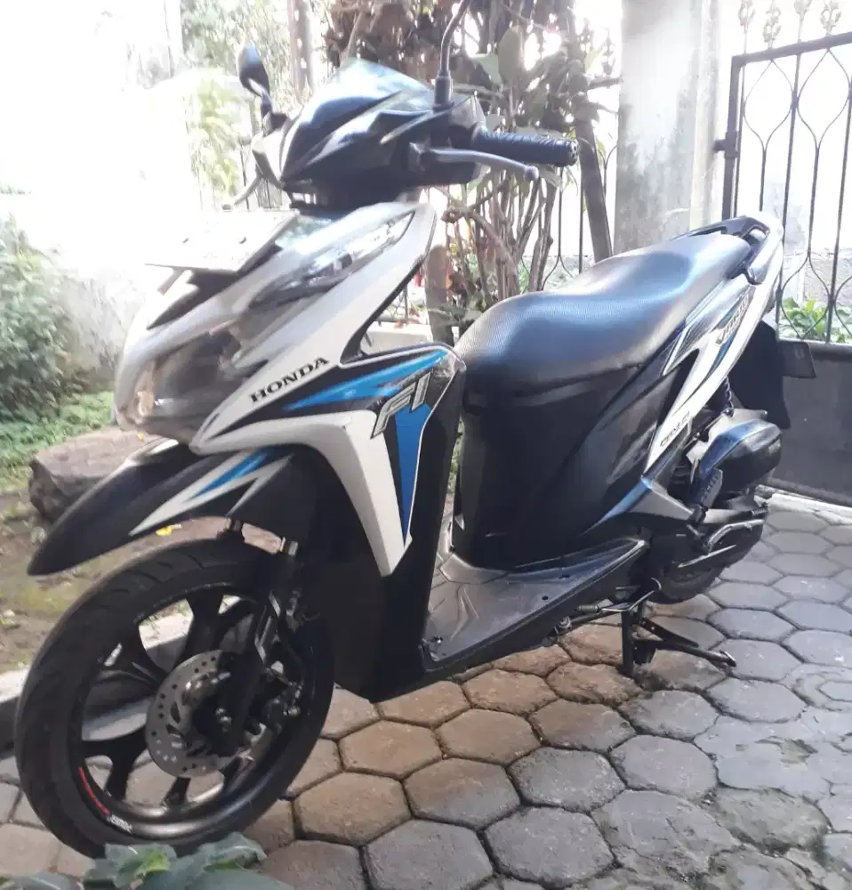 Honda vario 125 fi kzr 2012