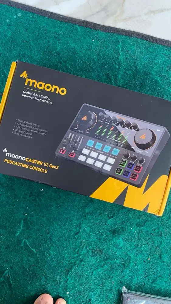 Maono E2 Gen 2 / AME2 Gen2 Dual Podcaster Like New Fullset