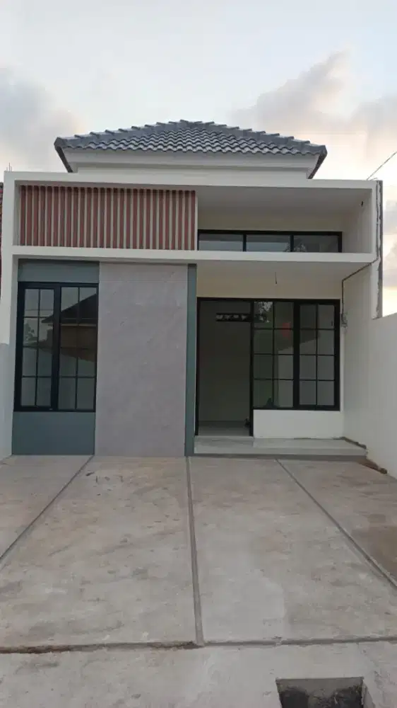 RUMAH MODERN SIAP HUNI SOEKARNO HATTA SEMTIM