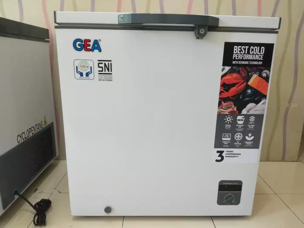 FREEZER GEA 210 Liter JUAL CEPAT