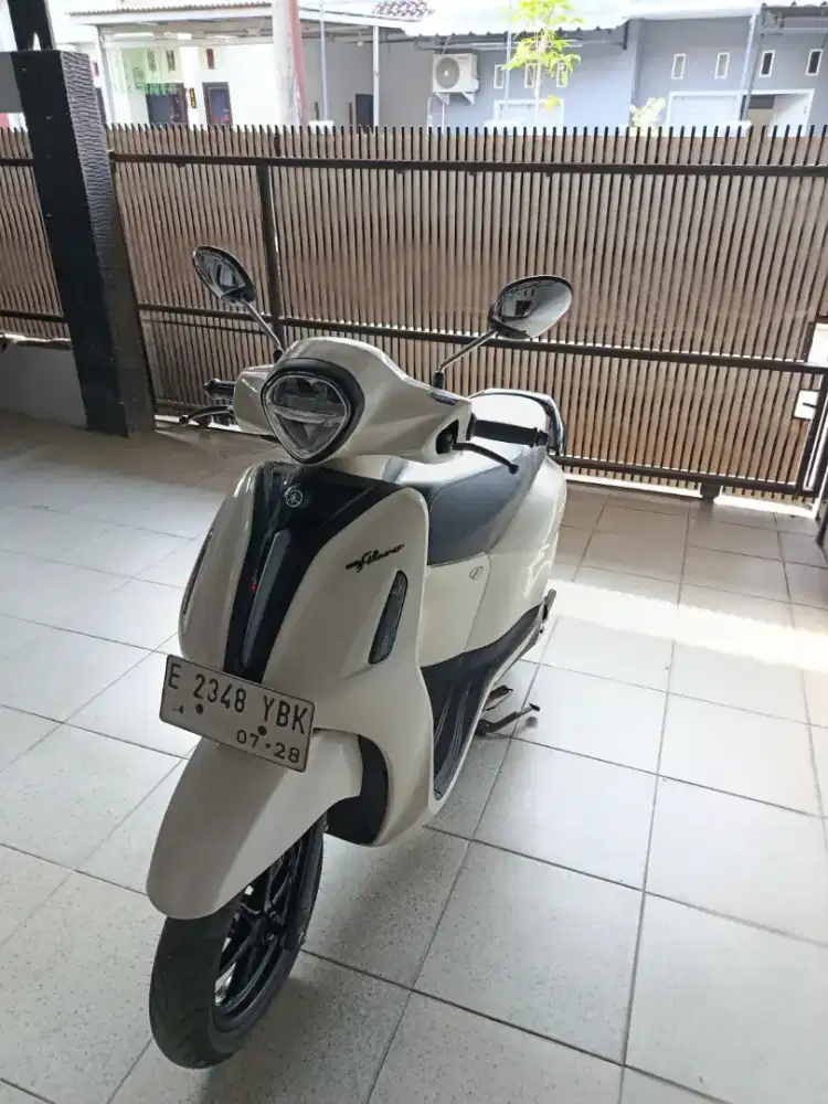 Yamaha Grand Filano Hybrid 125