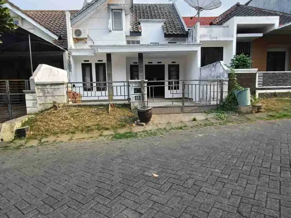 Dijual Rumah Satu Setengah Lantai di Villa Puncak Tidar Dekat Ma Chung