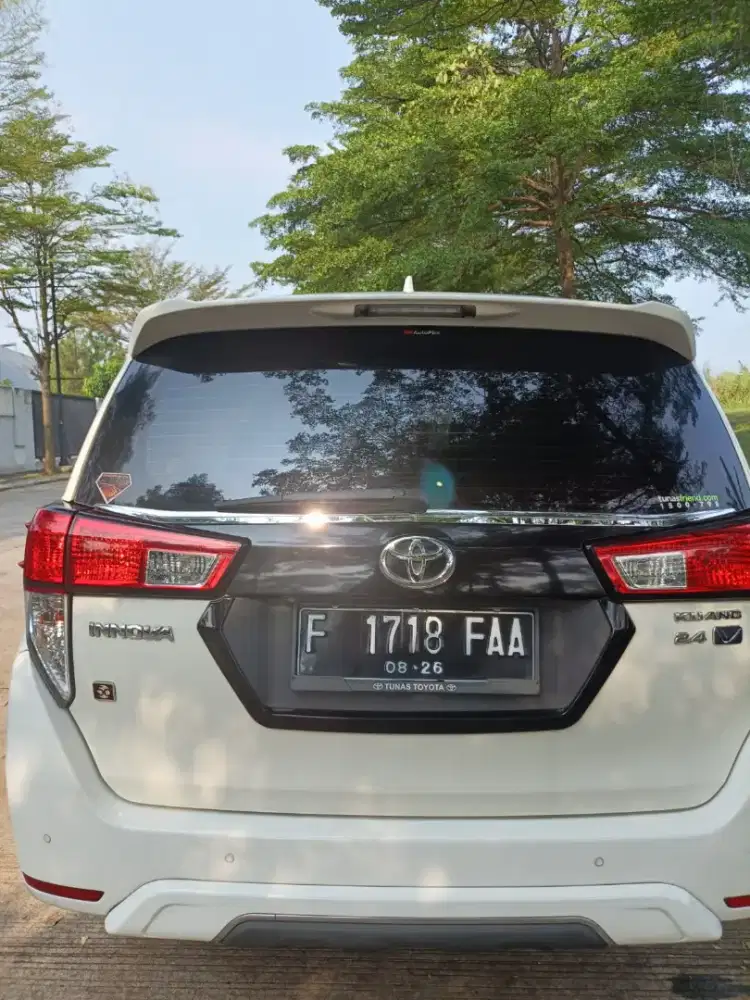 Innova reborn V 2.4 diesel tangan̈1 dari baru