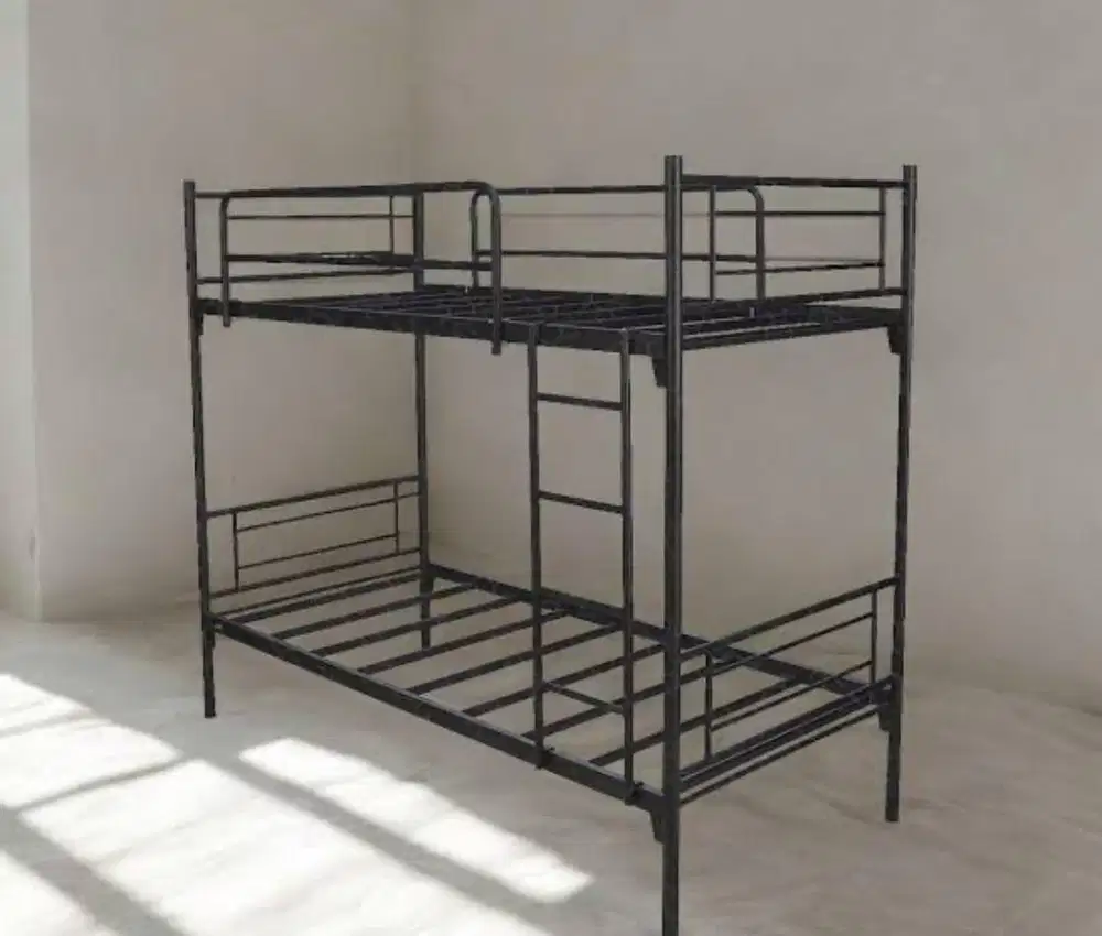 Di jual ranjang besi 2 tingkat