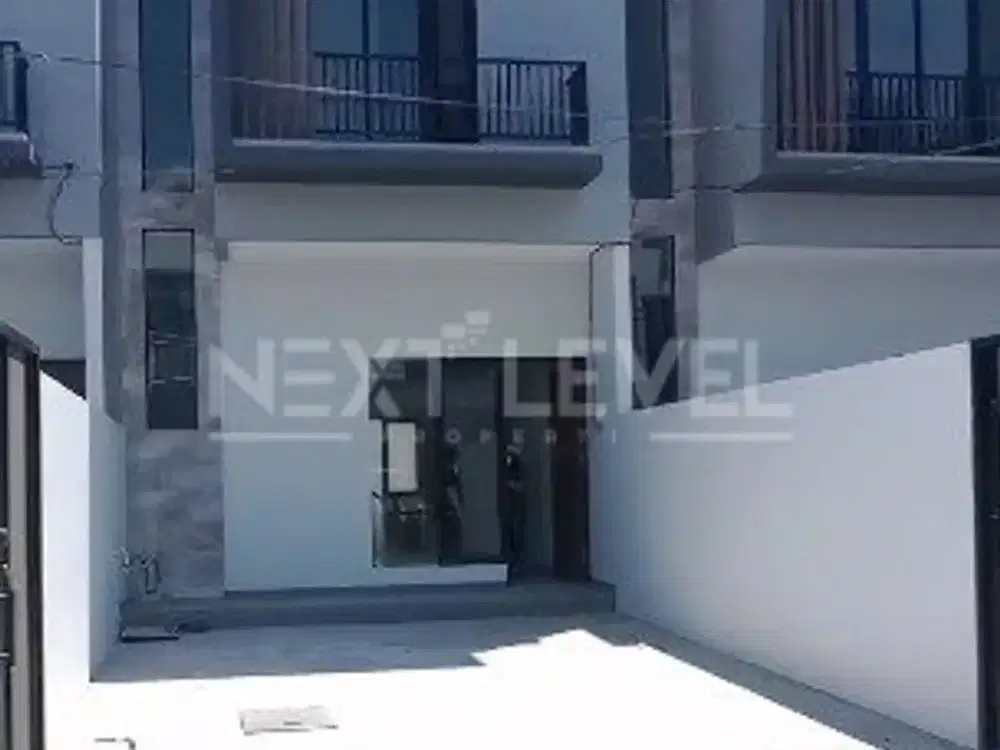 Ready unit, siap huni! Dijual rumah baru di Lebak Arum, Surabaya