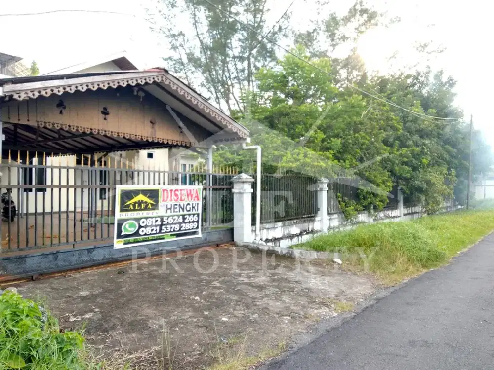 Sewa Cepat Ruang Usaha Hook Halaman Luas Cck Kantor, Cafe, Restoran