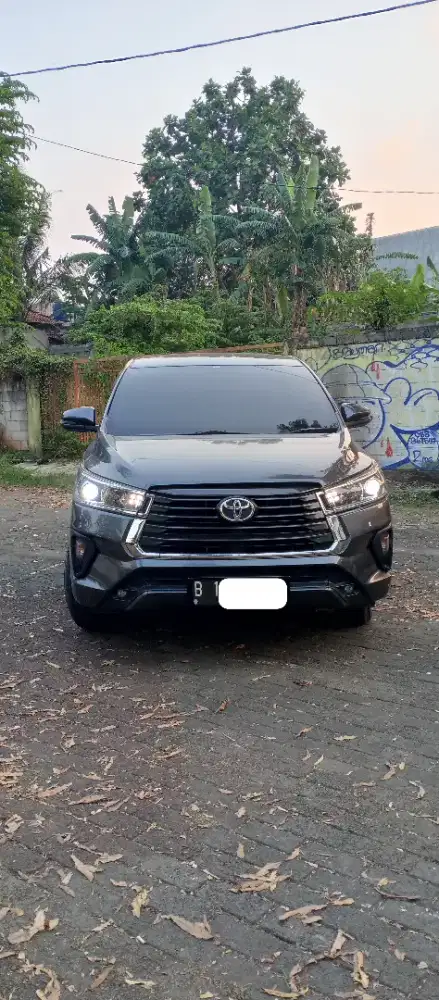 Innova 2.4 V AT