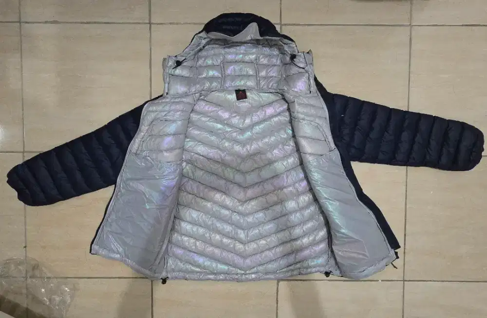 Jaket Bulu Angsa Mont Blanc merek Altitude Gear