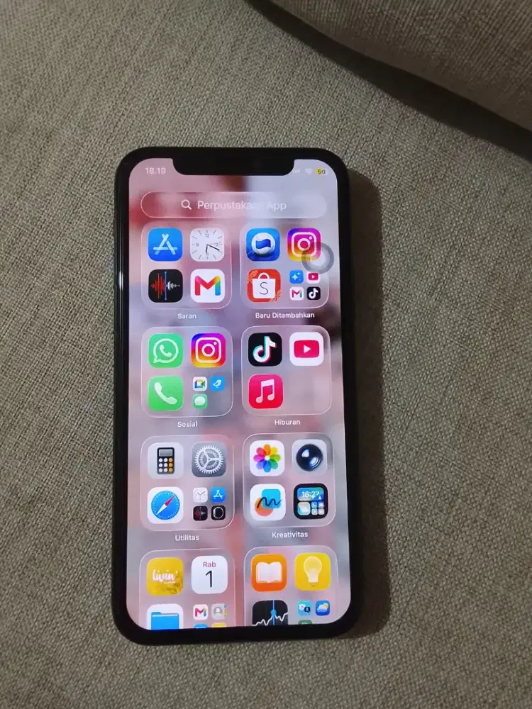 iPhone 11 pro ibox