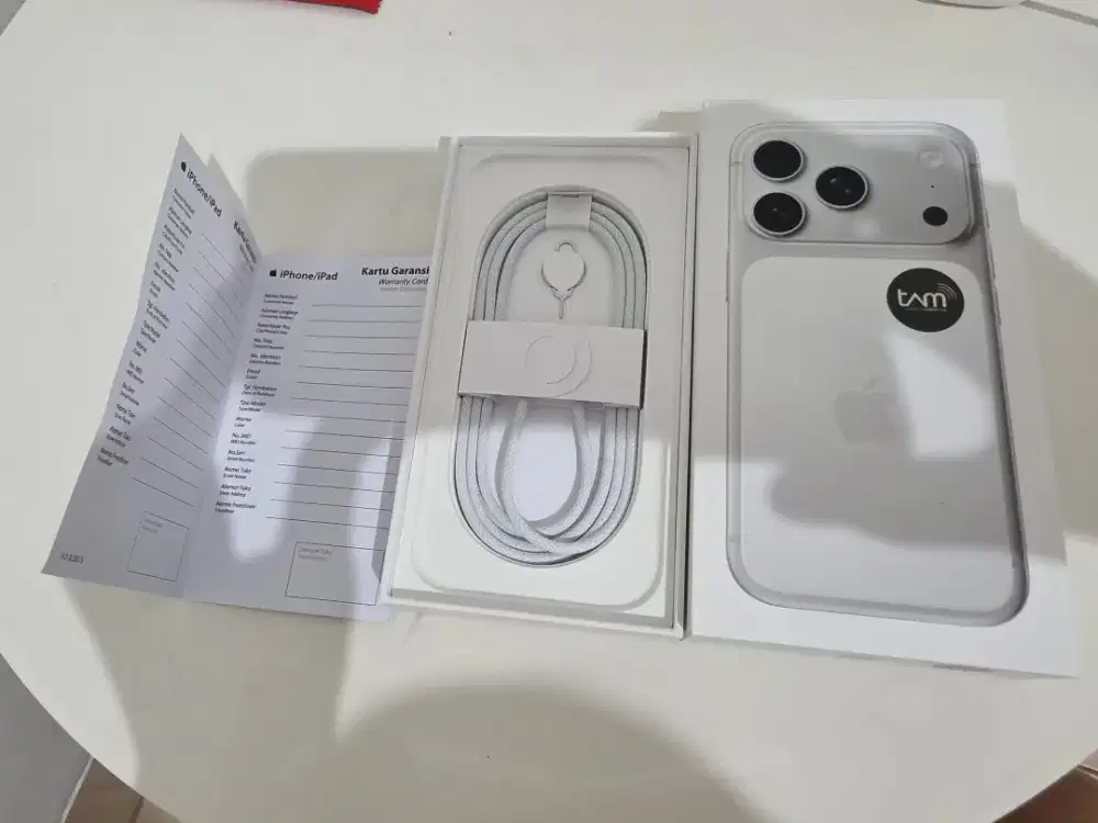 SECOND IPHONE 17 PRO SILVER 256GB