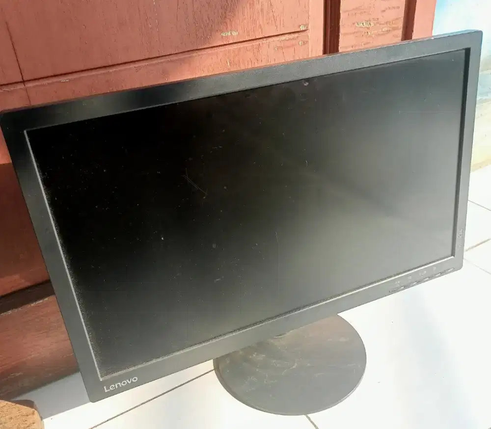 Dijual monitor Lenovo 22 inch second
