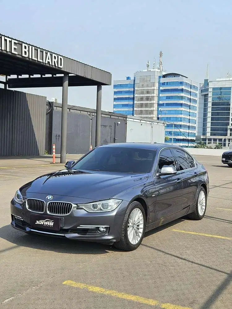 BMW 320i 2013 Bensin