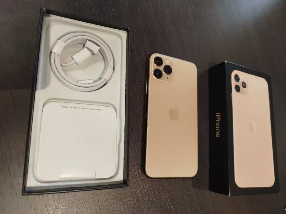 iPhone 11 pro 256gb terdiri dari apple