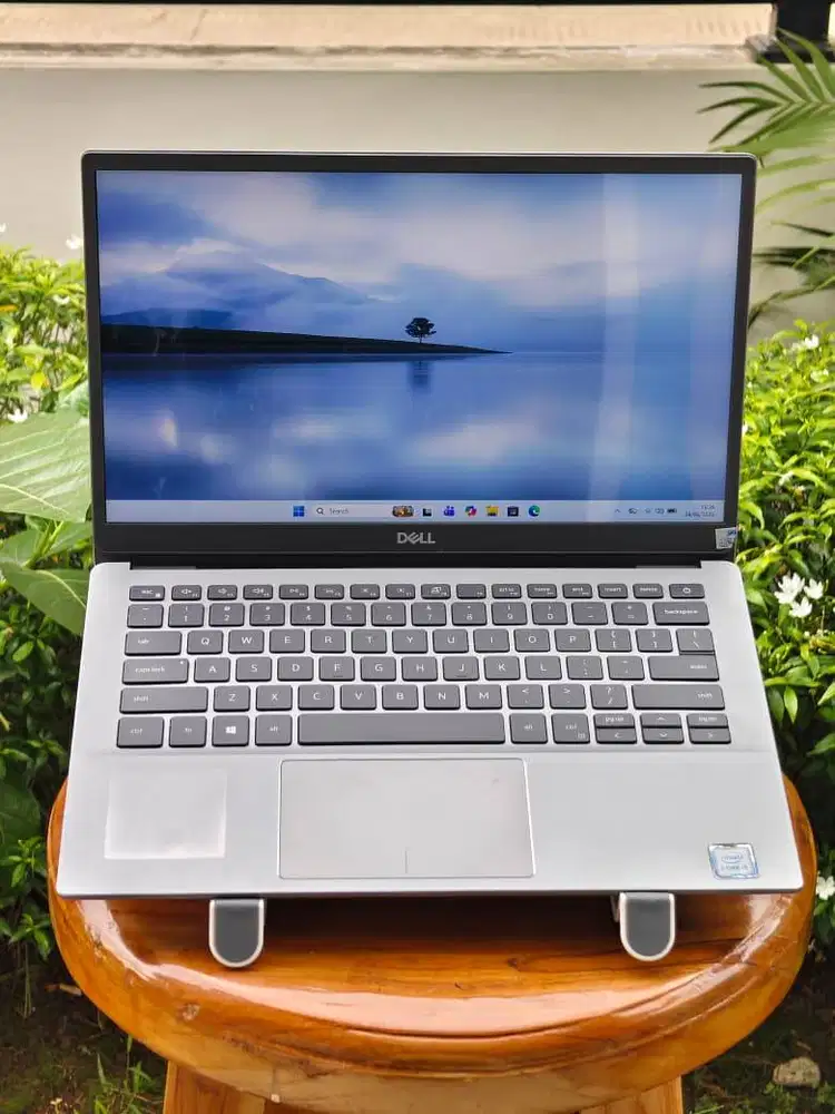 Dell Latitude 3301 Core i5 SSD 256GB Cocok Kerja & Kuliah