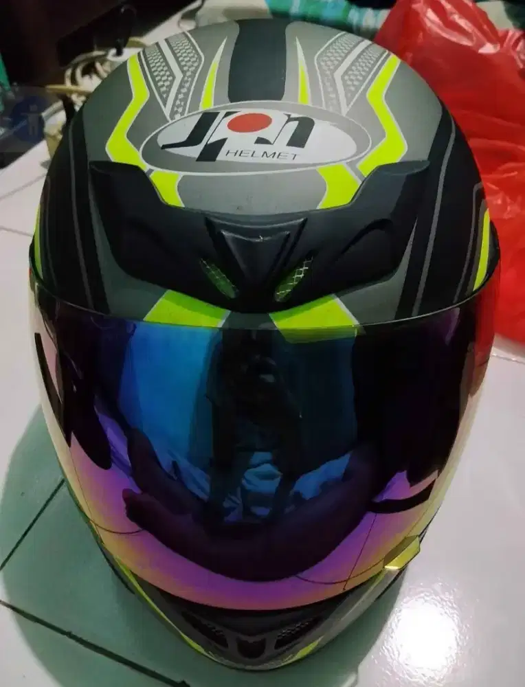 Jual Helm lagi BU
