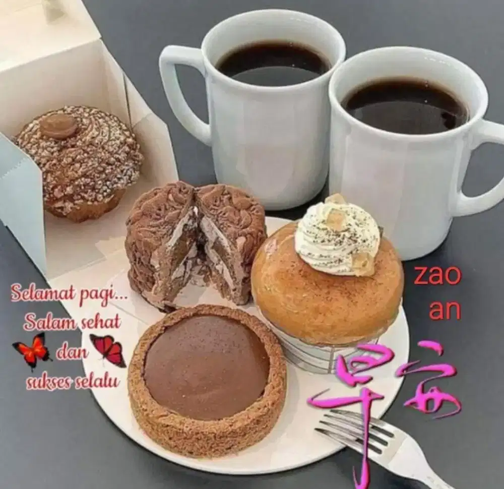 Pegawai jaga stan makanan