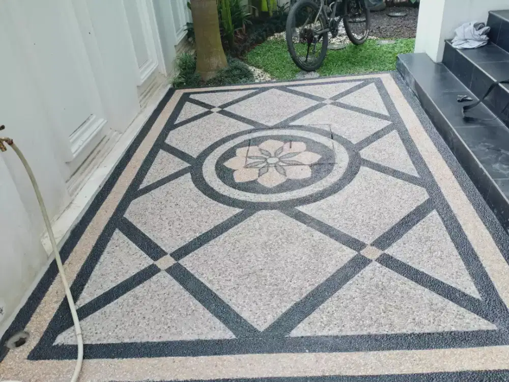 Lantai carport batu sikat motif