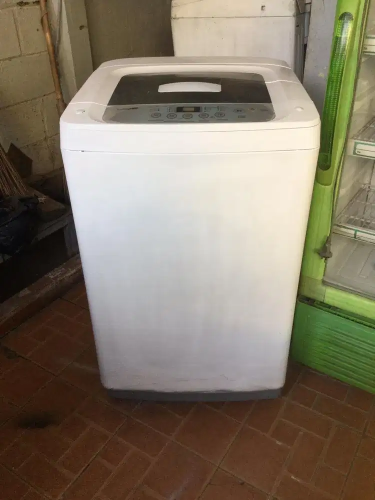 Mesin cucu 1 tabung merk LG