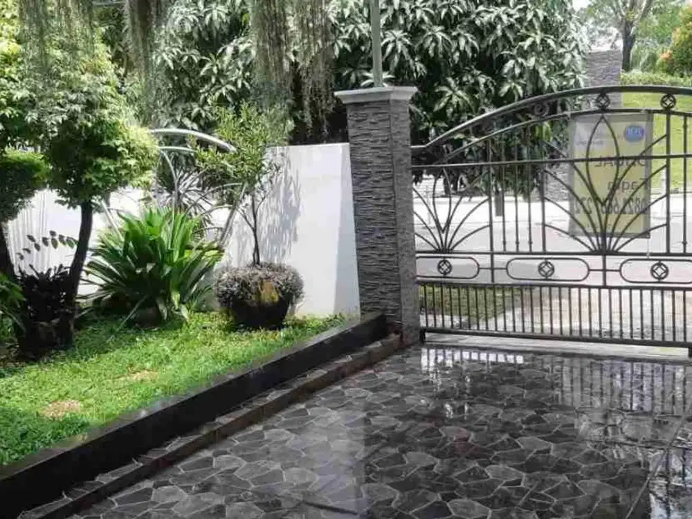 Rumah Strategis di Grand residence city, Bekasi