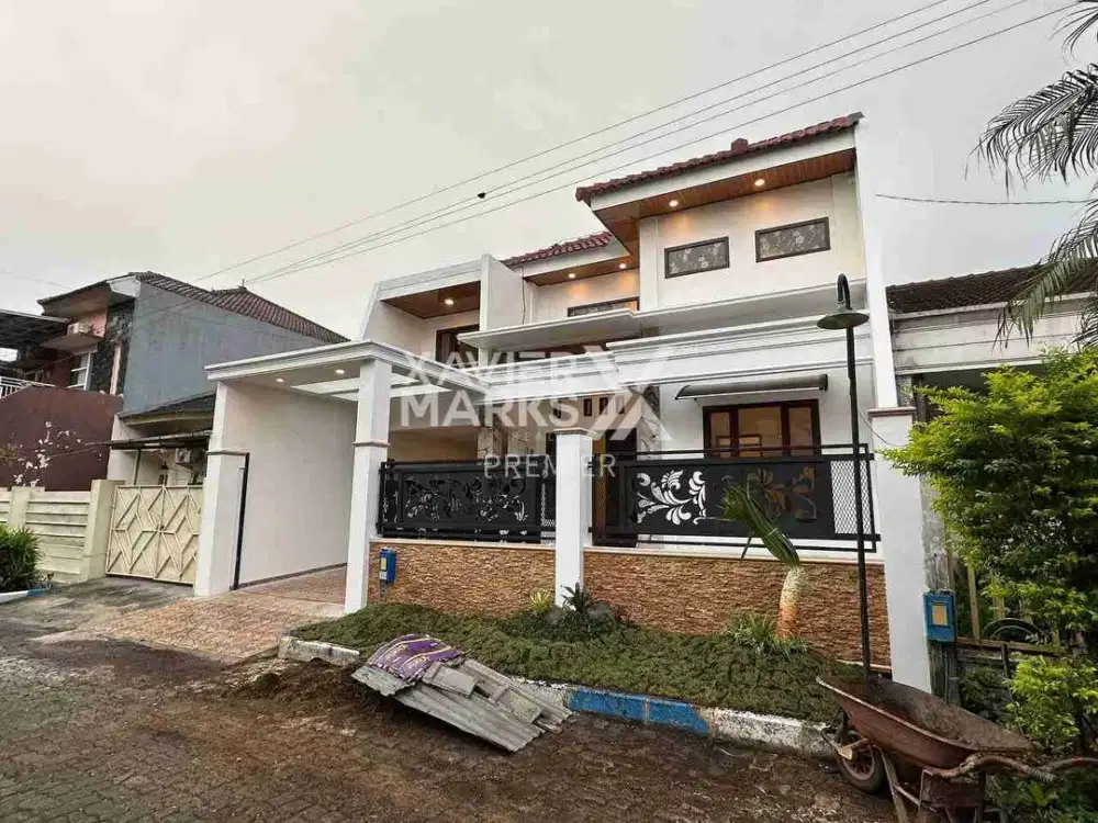 Dijual Rumah Mewah 2 Lantai di PBI Araya Kota Malang Blimbing