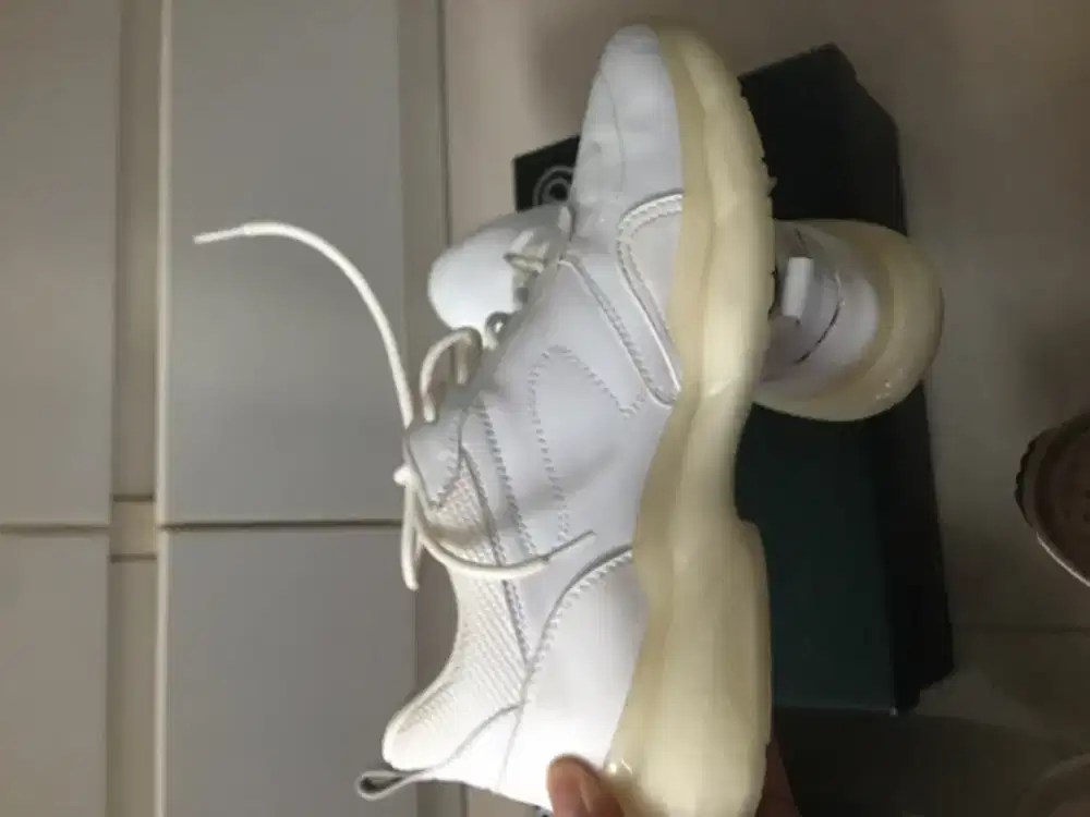 Djual sepatu merk Everbest