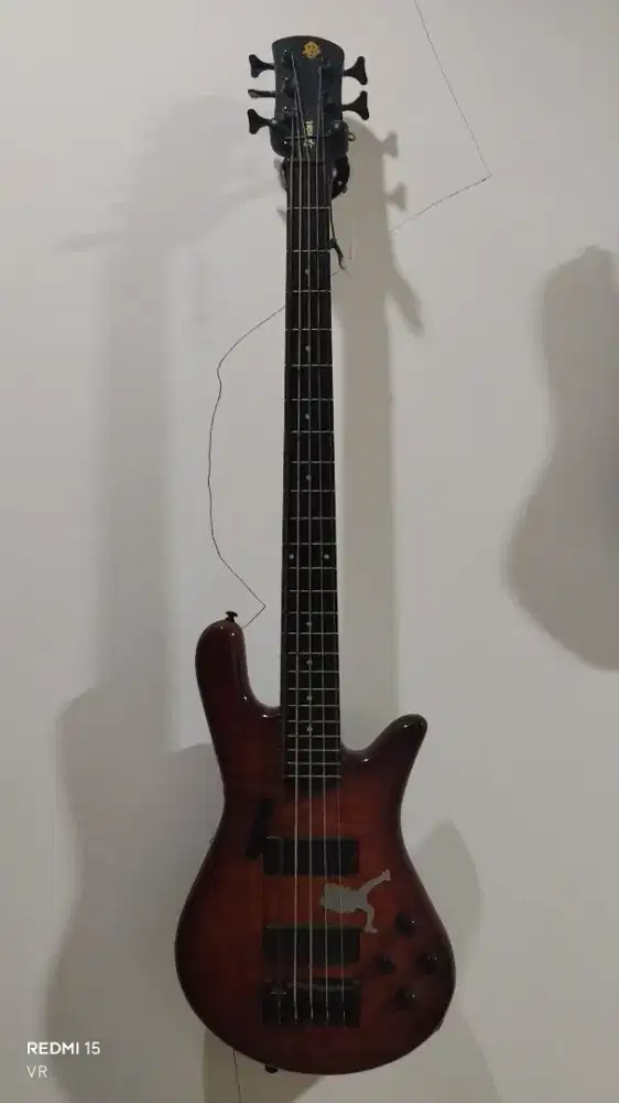 Gitar bass keren, original jual butuh