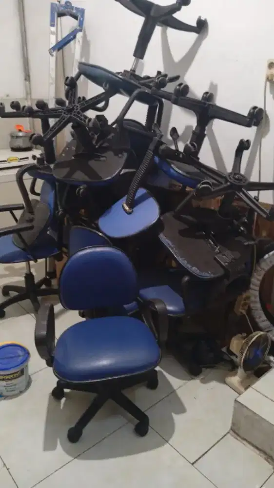 Kursi roda untuk kantor