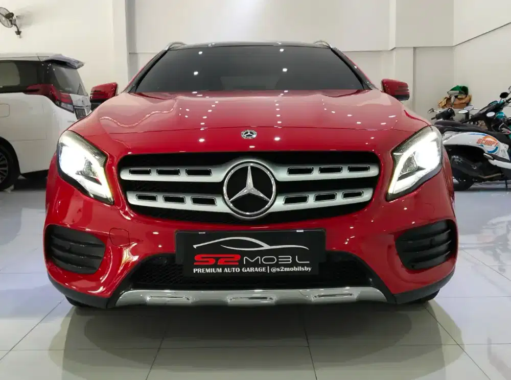 MERCY GLA200 AMG 1.6 AT 2019 MERAH