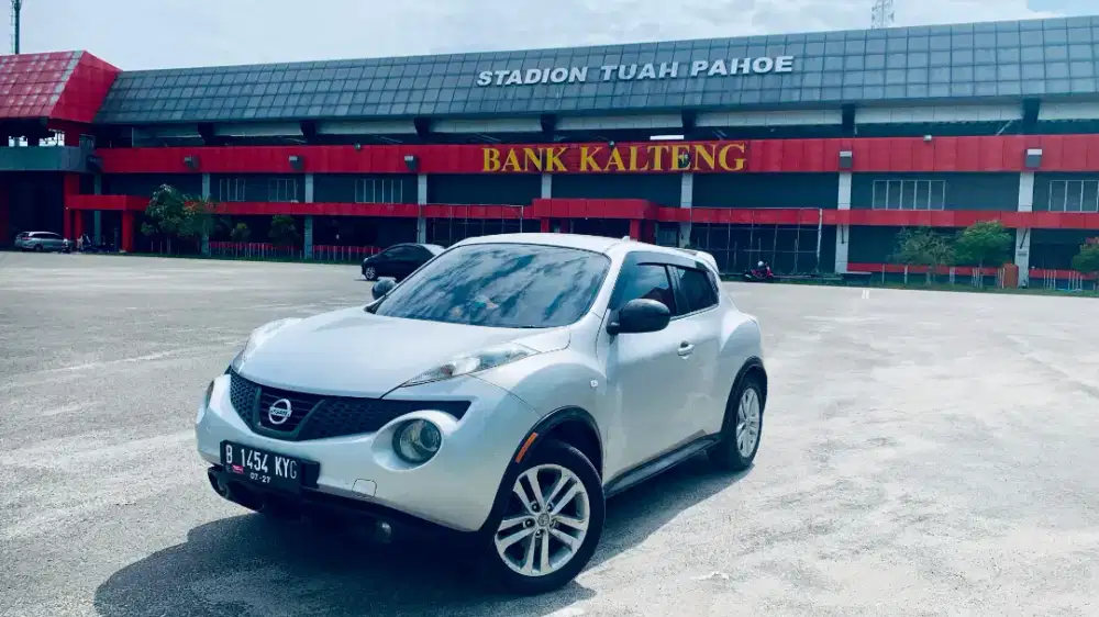 Nissan Juke RX keyless Tipe tertinggi RX smartkey 2011 pemakaian 2012
