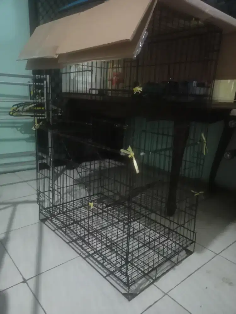 Kandang kucing bekas 3 lantai