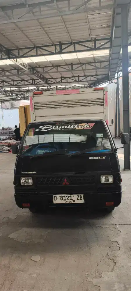 Jual Mobil Box L-300