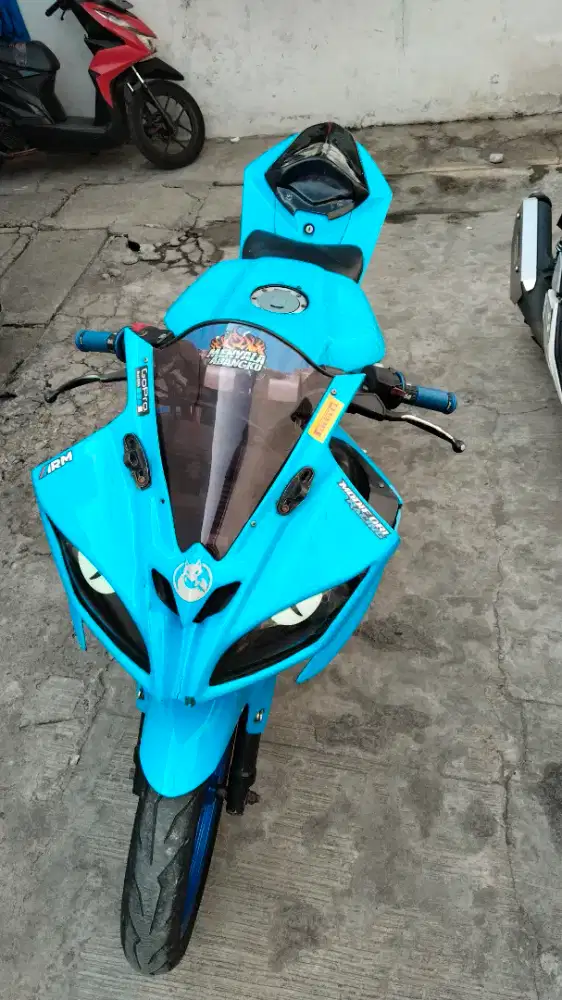Motor r15v2 bekas kumplit