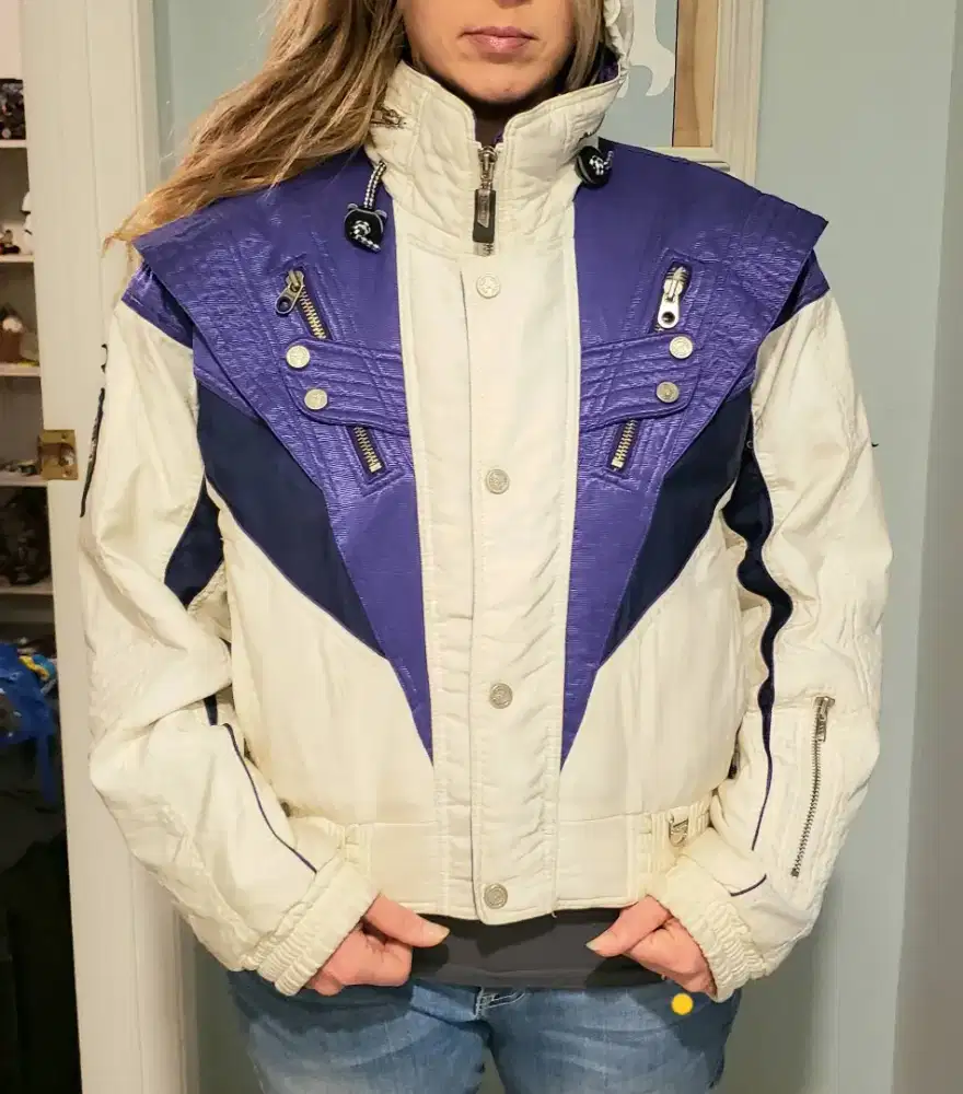 jacket vintage ellesse motorcycle size M warna putih dan ungu