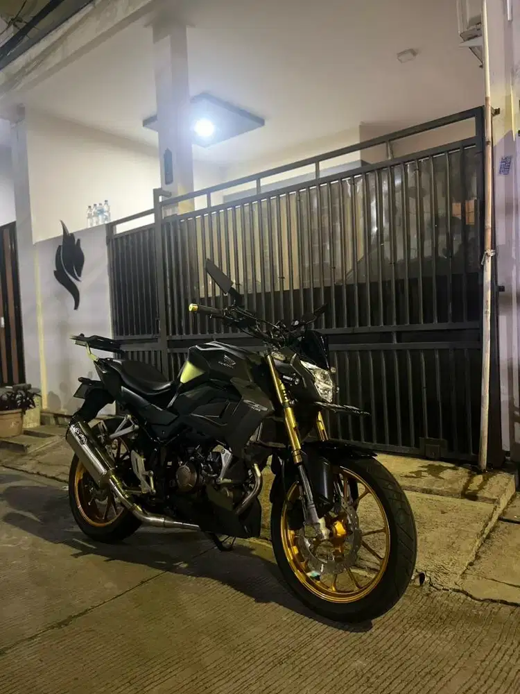 Jual CB150r V4 2021