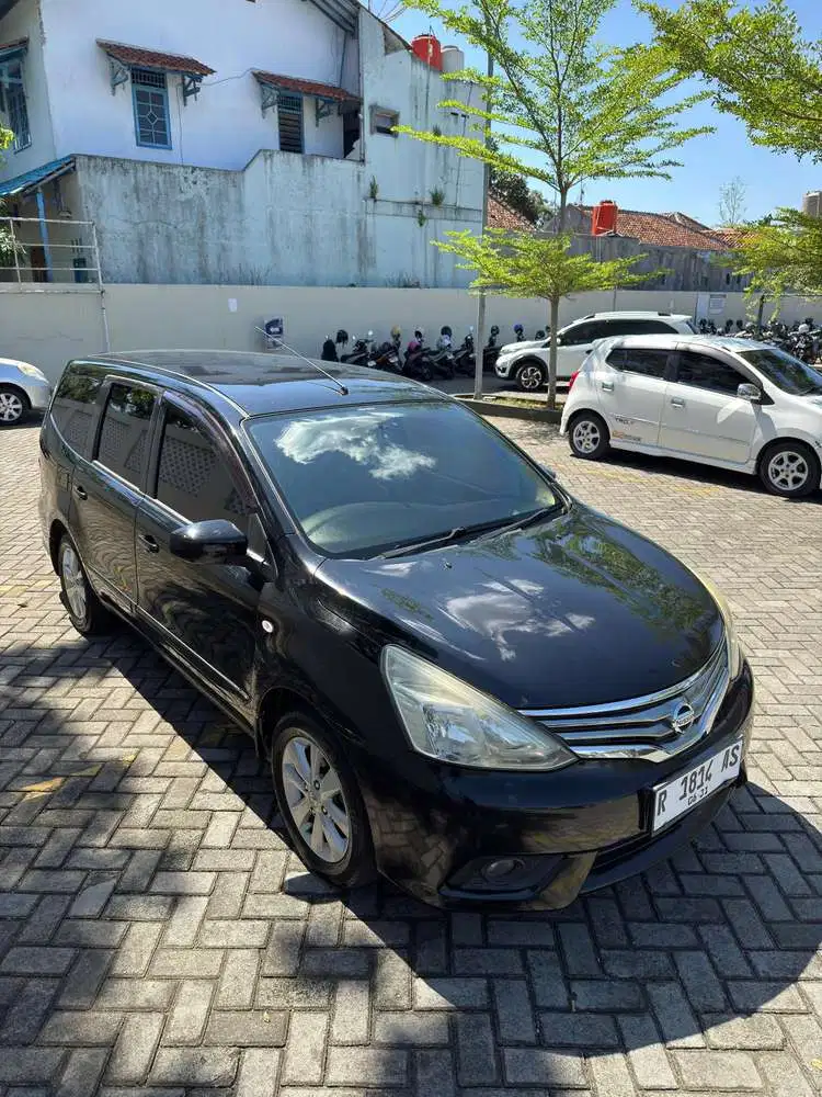 Nissan Grand livina 2013 Bensin
