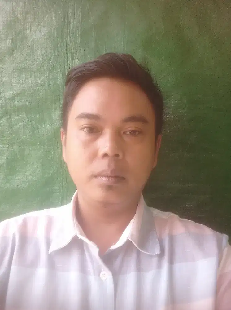 Sedang mencari pekerjaan sebagai sopir pribadi & direksi
