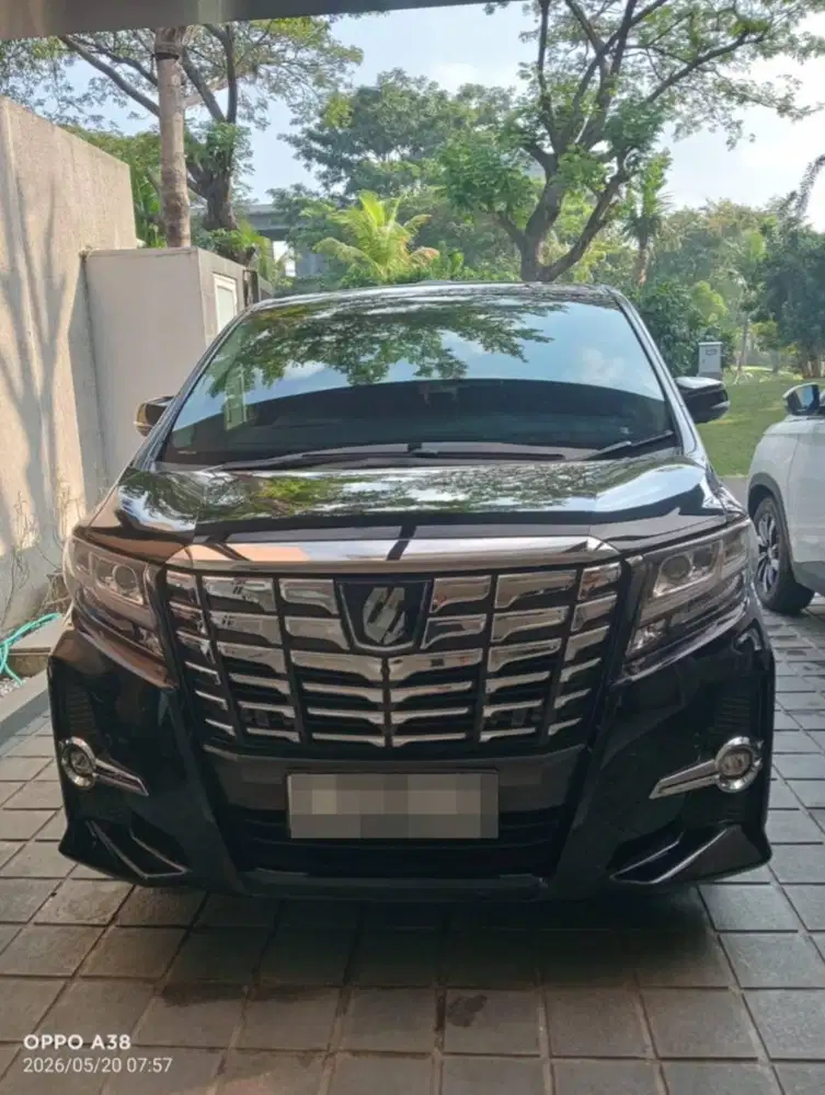 Toyota Alphard SC 2.5 AT (2016)