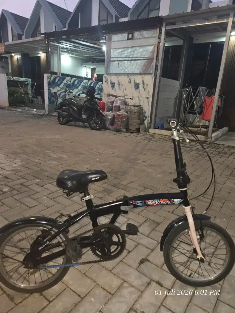 Sepeda lipat 16