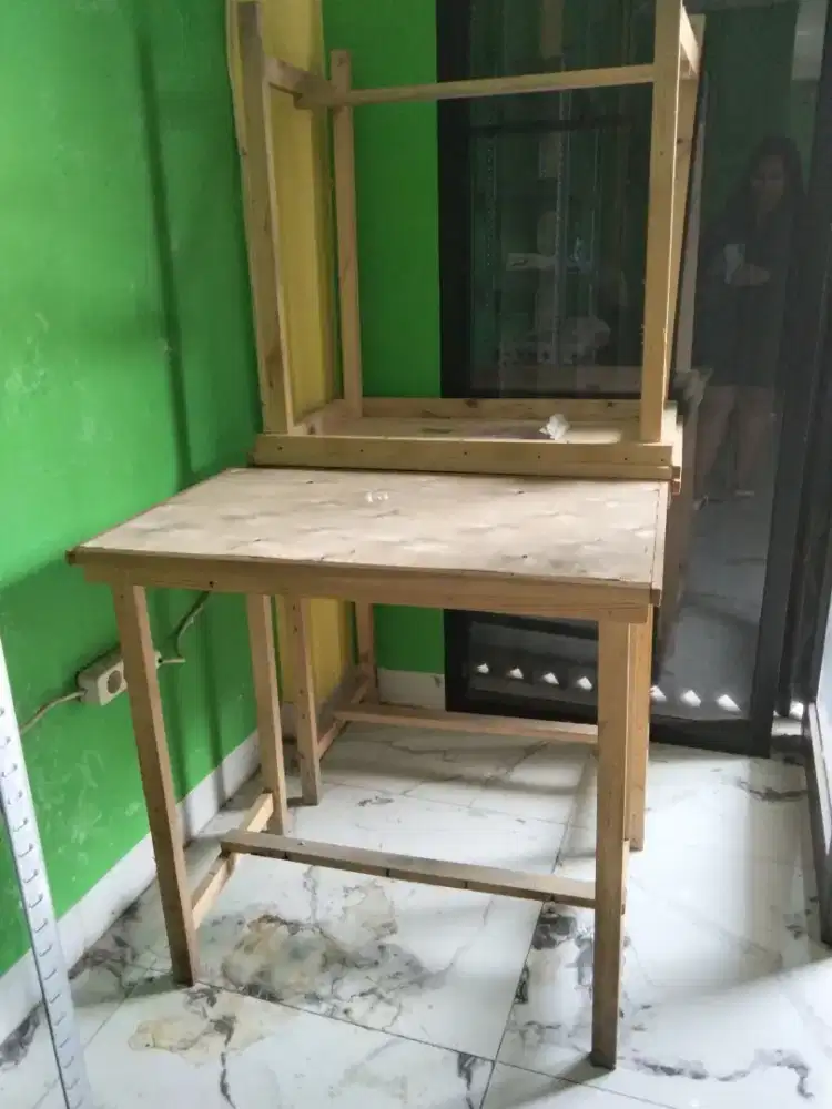 Dijual meja kayu