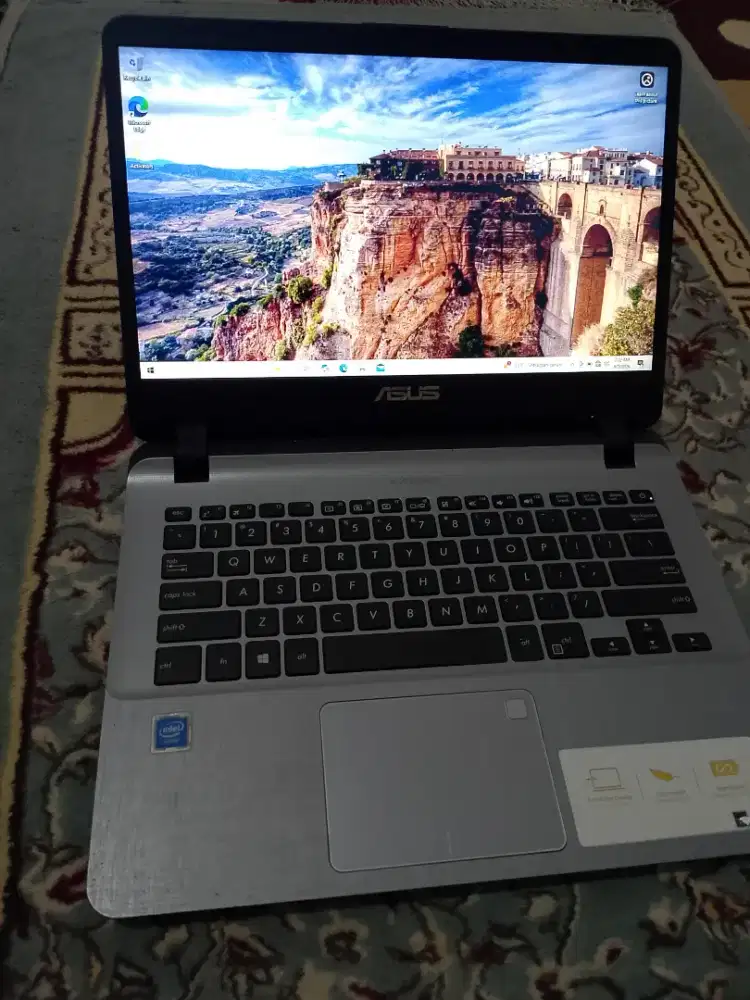 Asus Vivobook A407M