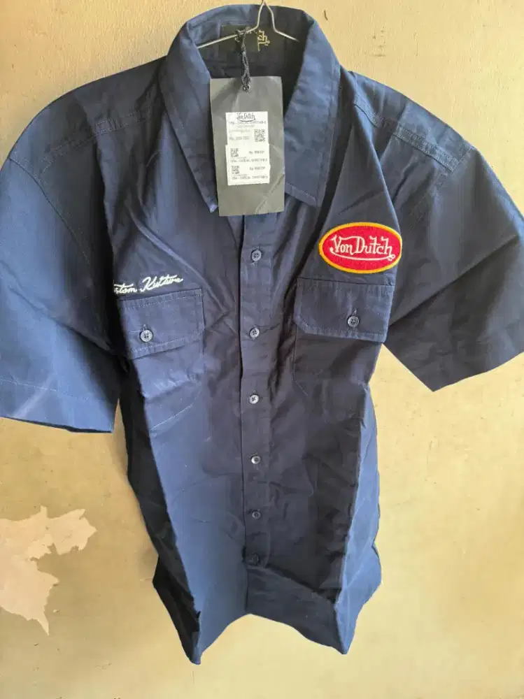 Di jual  work shirt , navy vondutch blm kepake kekecilan size S
