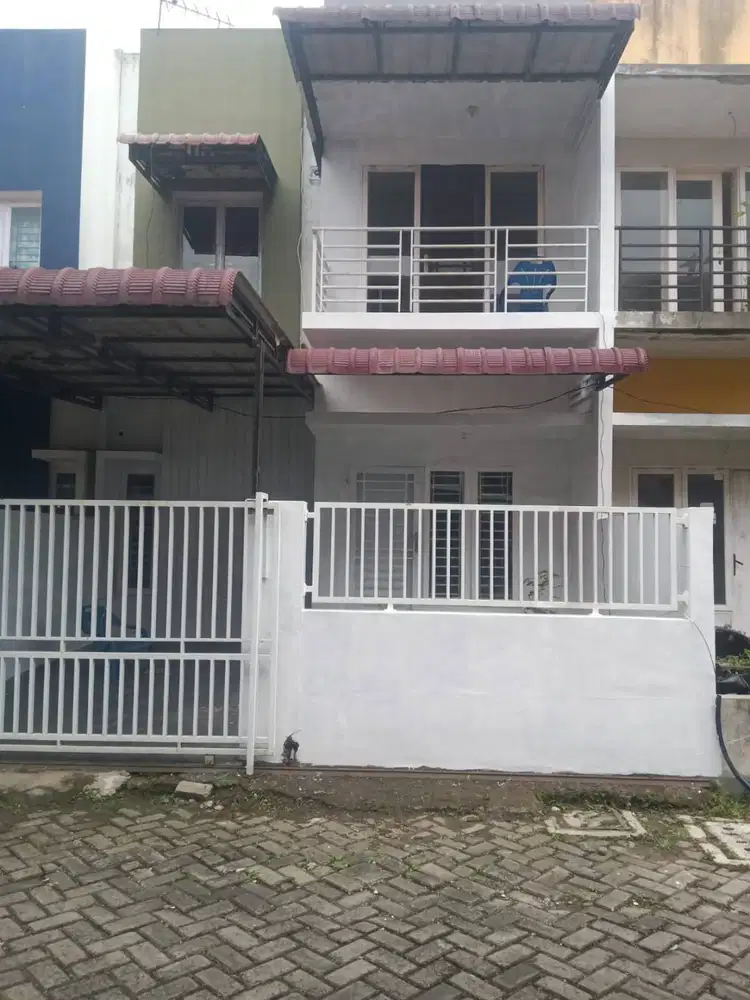 Bismillah... Dijual Rumah 2,5 Lantai Tipe 80 J City Metropolis (NEGO)