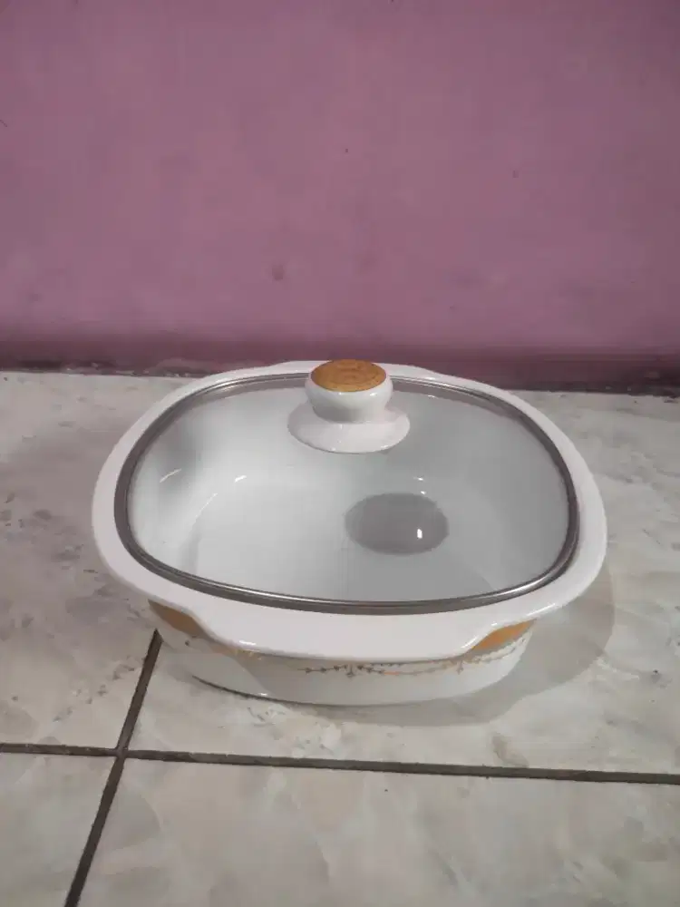 Wadah Saji Makanan Prasmanan HomeLine