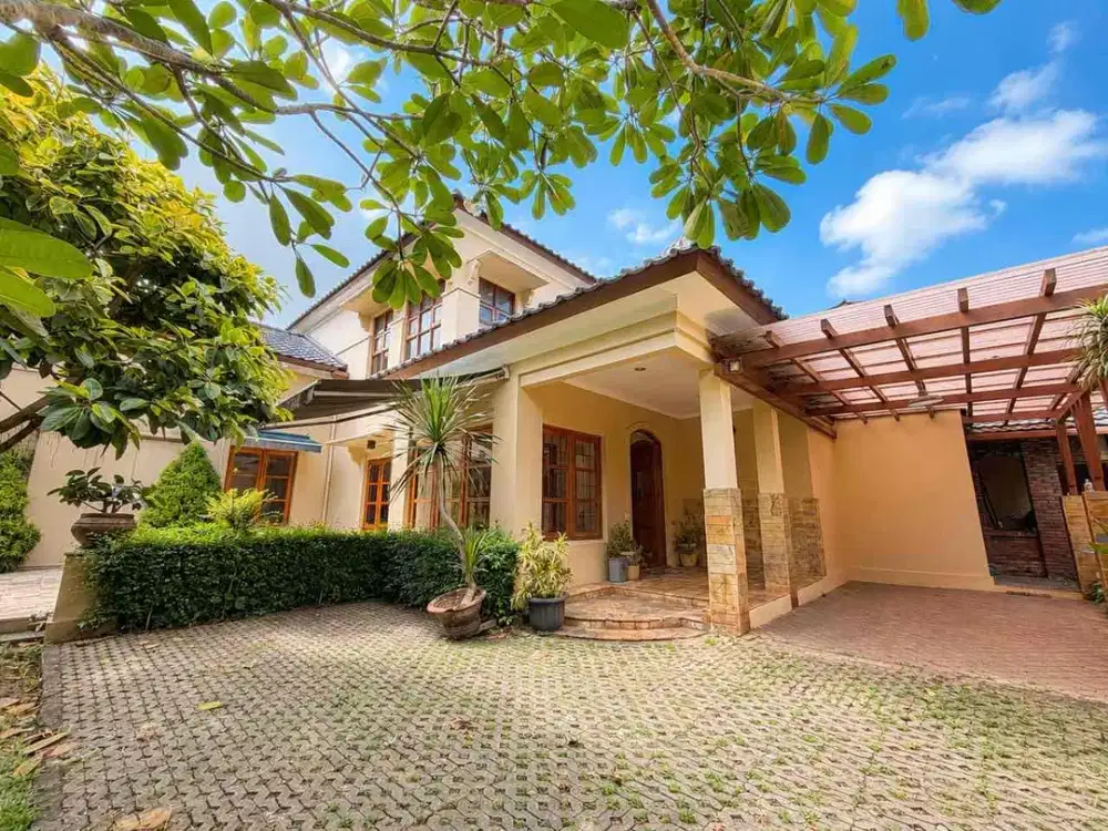 Rumah cantik di lokasi premium, hanya 1 menit ke Gerbang Tol Andara!