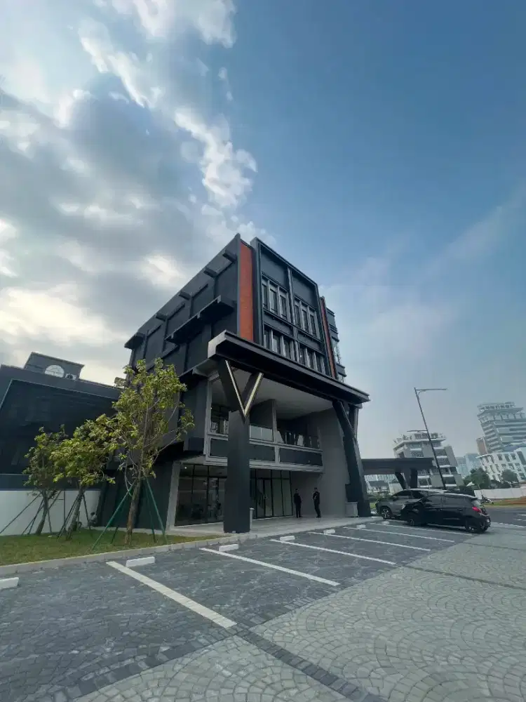 Studio Loft 4 Lantai Oxford Square Hadap Jalan Raya Utama Boulevard